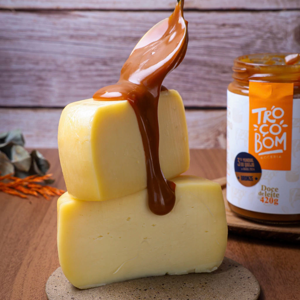 Kit Lampião & Maria Bonita - Queijo Meia Cura Troço Bom + Doce de Leite Troço Bom