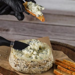 Queijo Gorgonzola Duplo Creme - Meia Peça (350g) - Fusqueijão