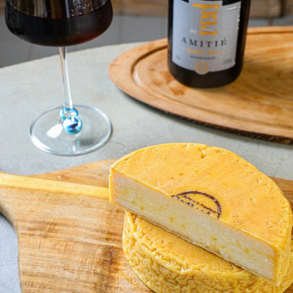 Canastra Extramaturado & Pinot Noir